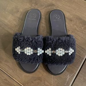 New Black Tory Burch Aspen Sherling Slide Sandal Size 6